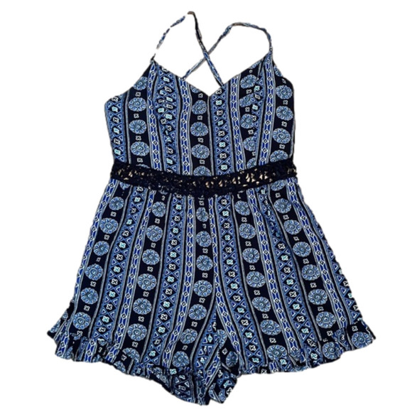Blue and White Patterned Hollister Tank Romper With Crochet Waist Size M - Picture 3 of 8